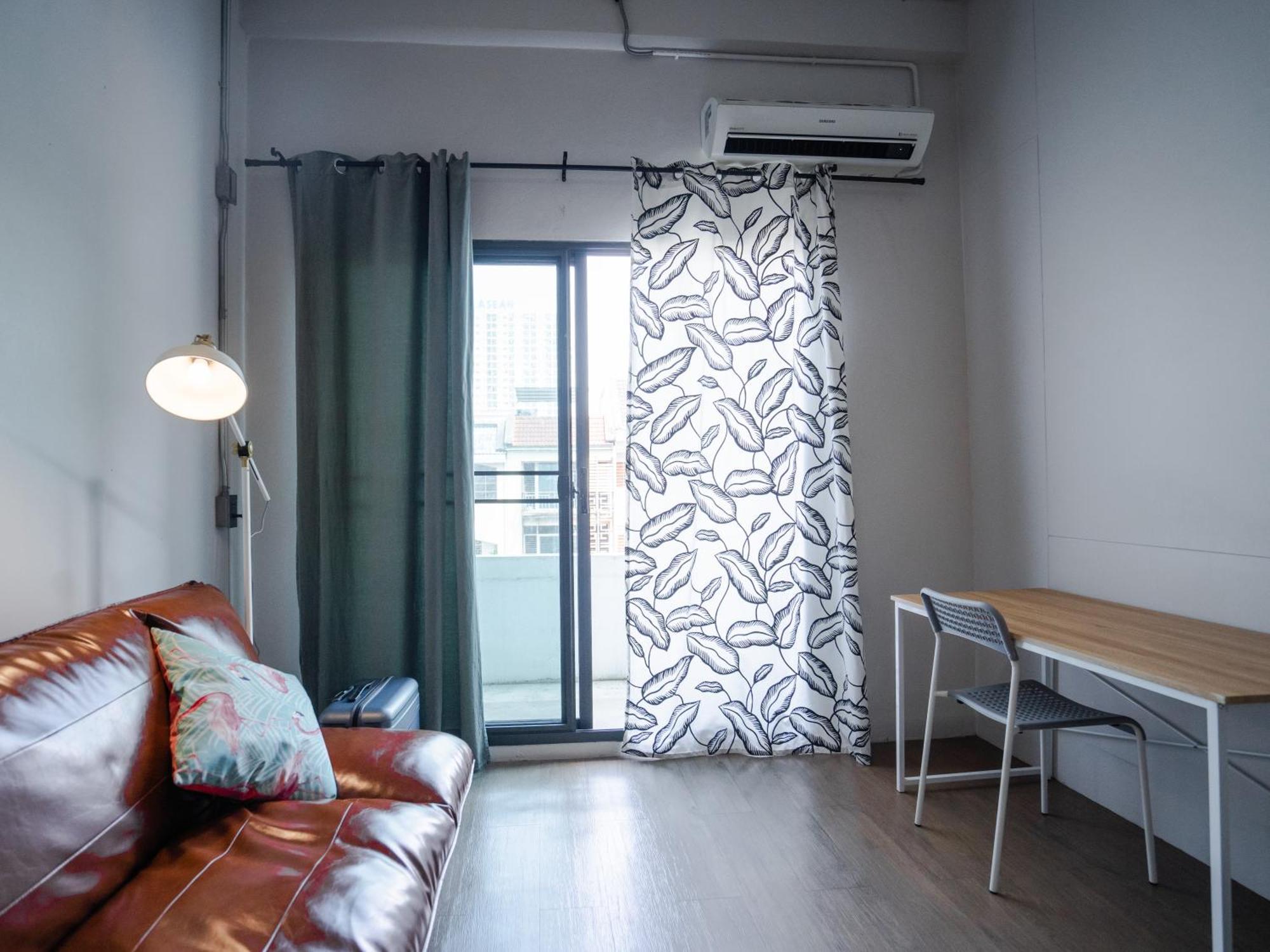 האט יאי Hybrit Hostel&Cafe מראה חיצוני תמונה