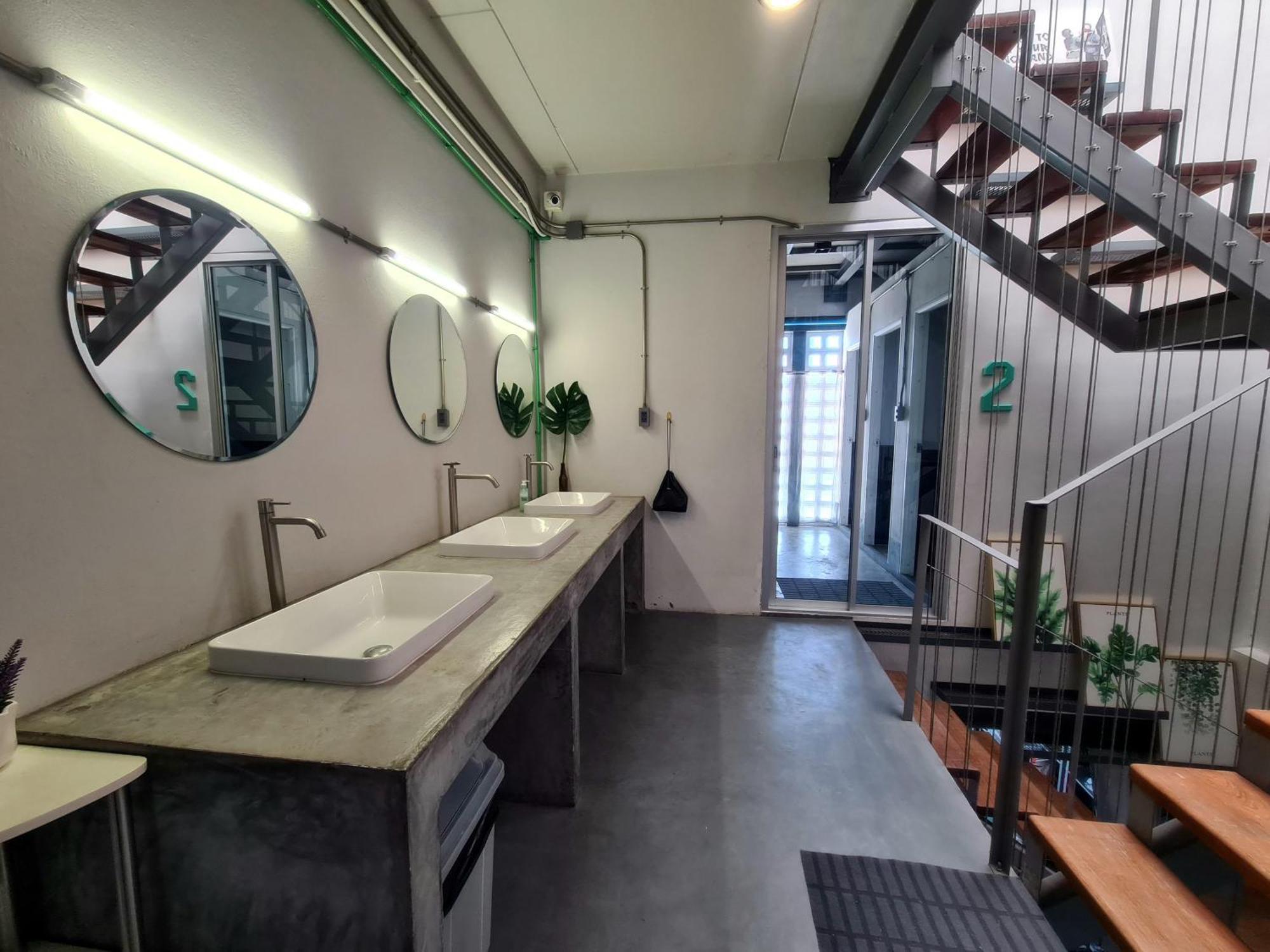 האט יאי Hybrit Hostel&Cafe מראה חיצוני תמונה